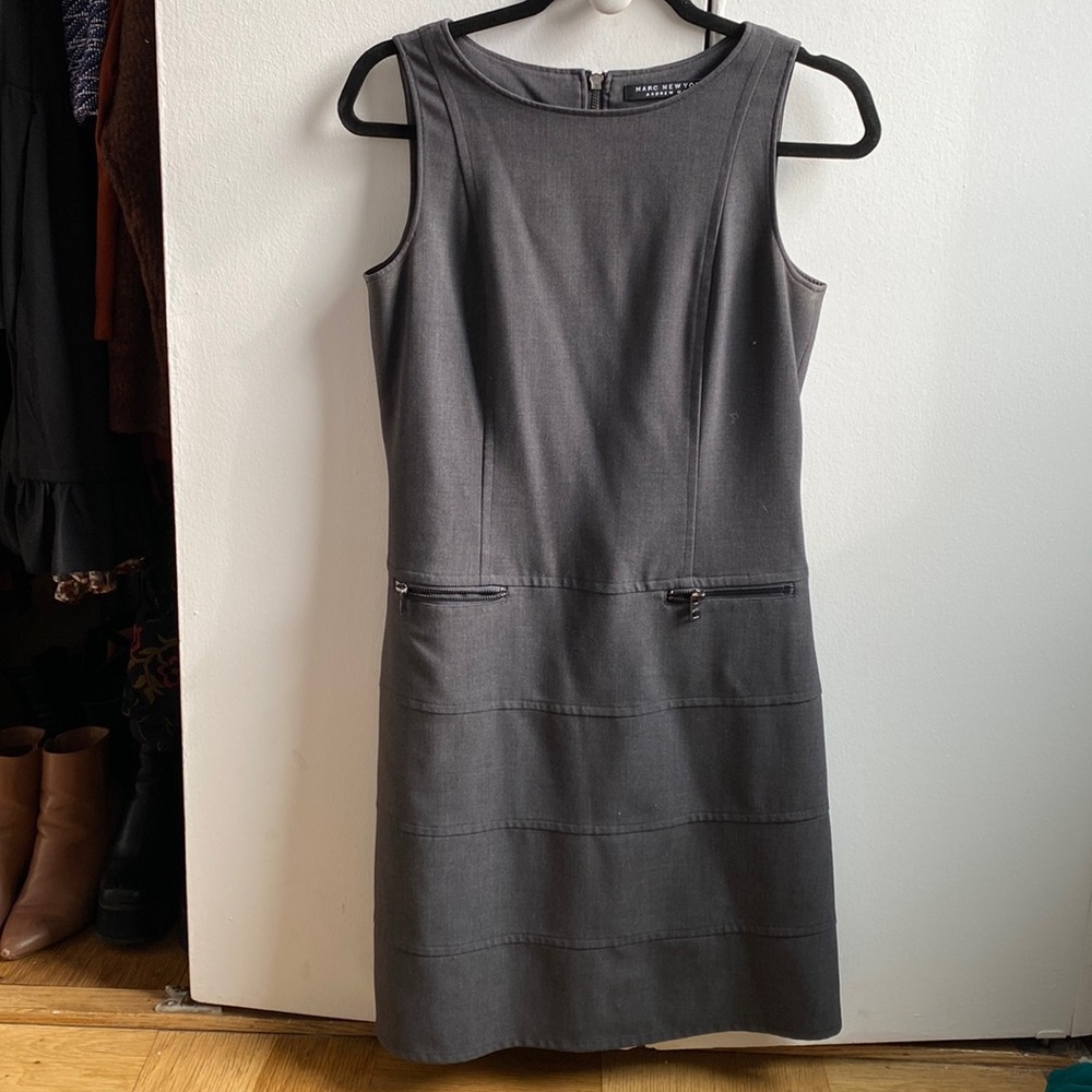 Marc New York gray drop hem sheath dress with zipper detail sz 4
